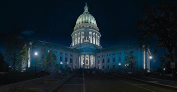 Wisconsin capital building at night